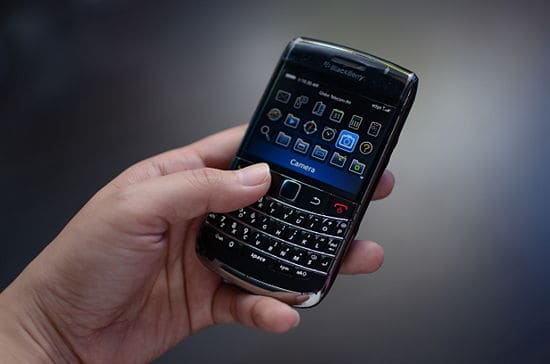 turn your blackberry phone into a flash light