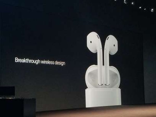 Apple-AirPods-1