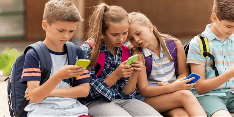 cell phones affect on social skills