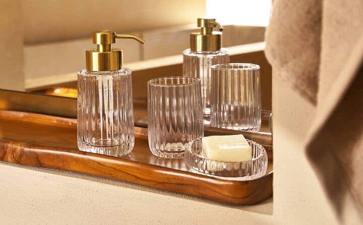 Zara Home Raised Design Glass Bathroom Set