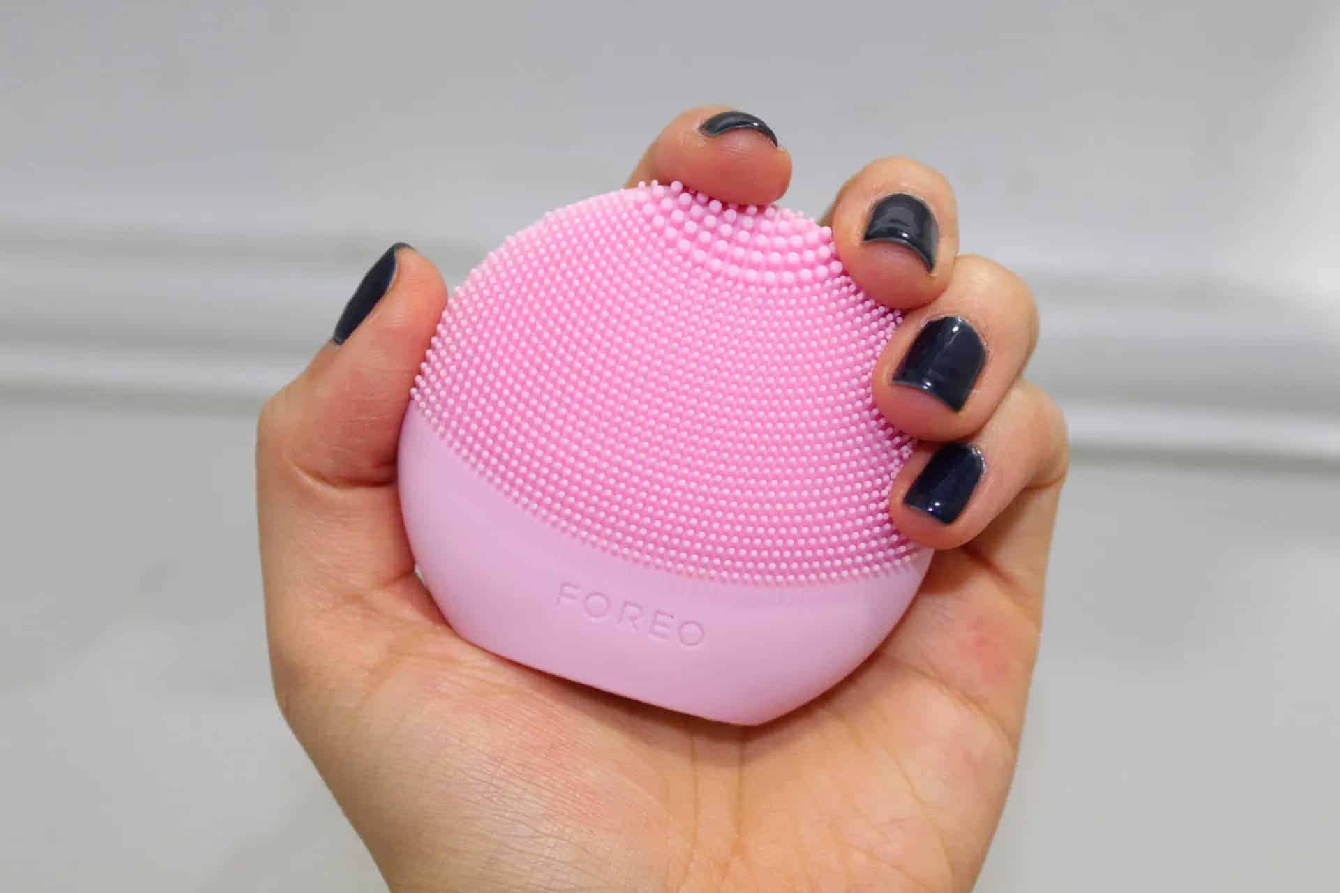 The Foreo Luna Cleanser